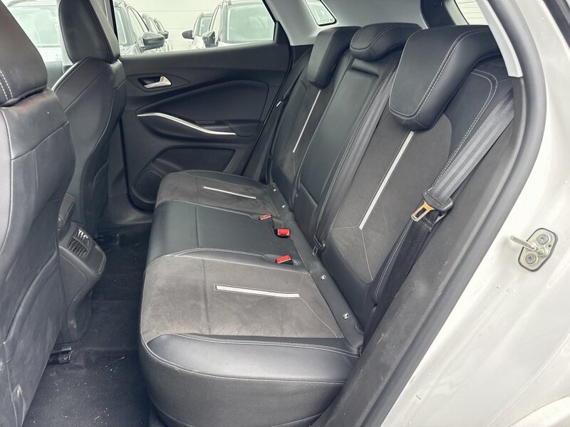 Opel Grandland vaihtoauto
