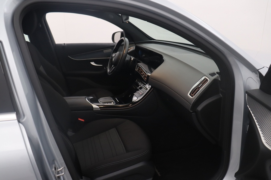 Mercedes-Benz EQC vaihtoauto