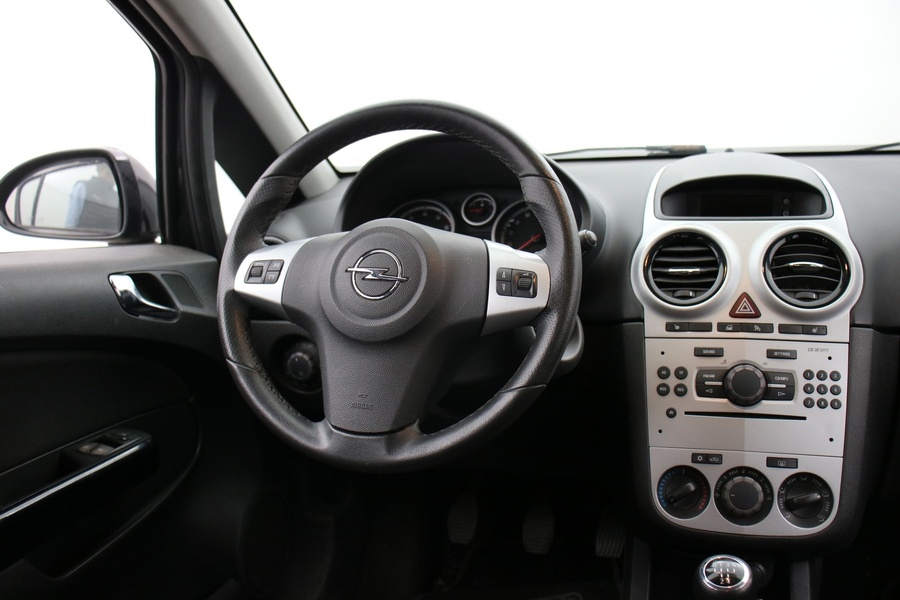 Opel Corsa vaihtoauto