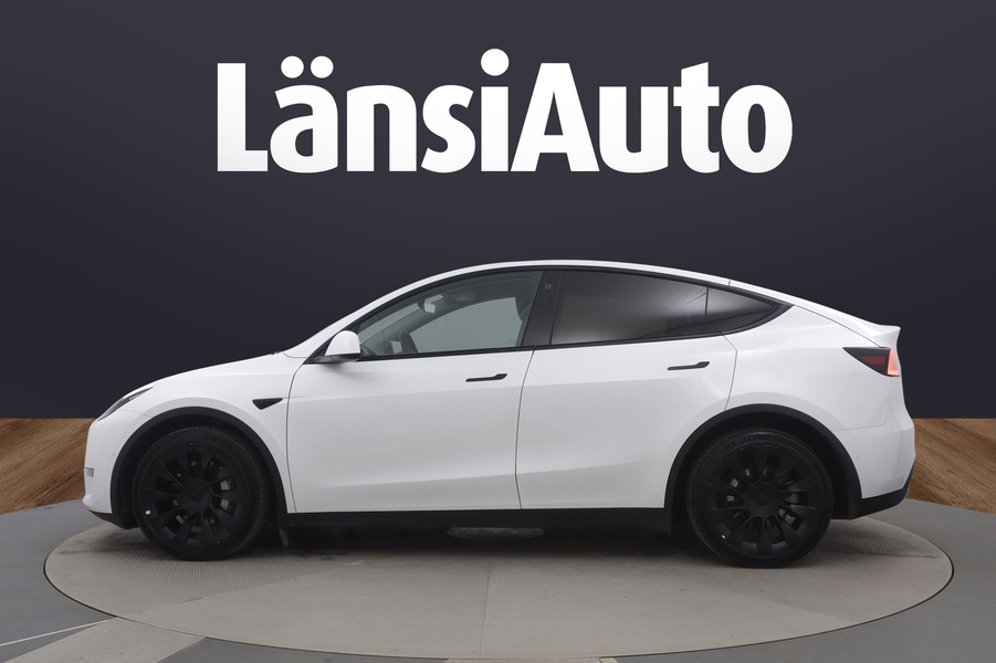 Tesla Model Y vaihtoauto