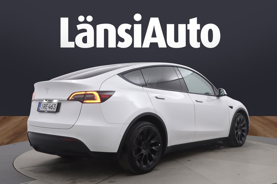 Tesla Model Y vaihtoauto