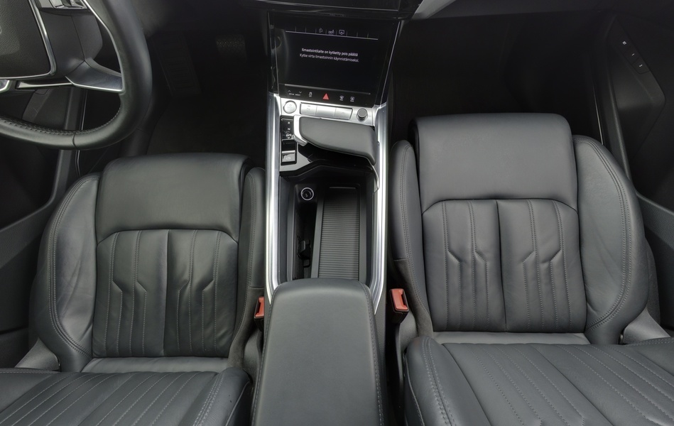 Audi e-tron vaihtoauto