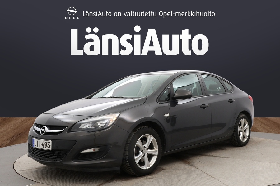 Opel Astra vaihtoauto