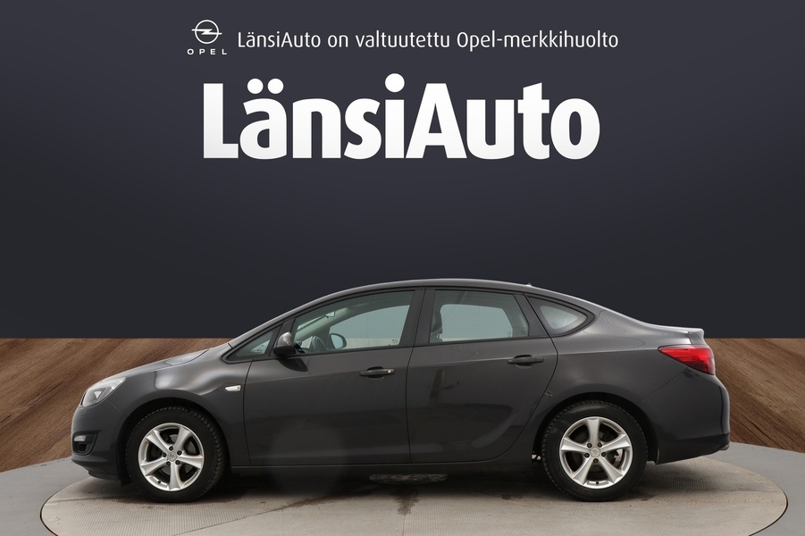 Opel Astra vaihtoauto