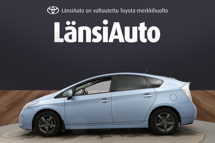 Toyota Prius Plug-in vaihtoauto