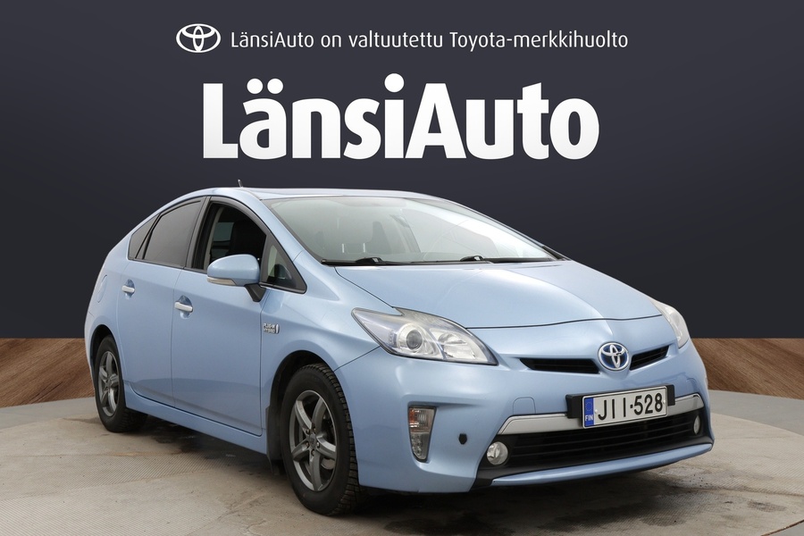 Toyota Prius Plug-in vaihtoauto