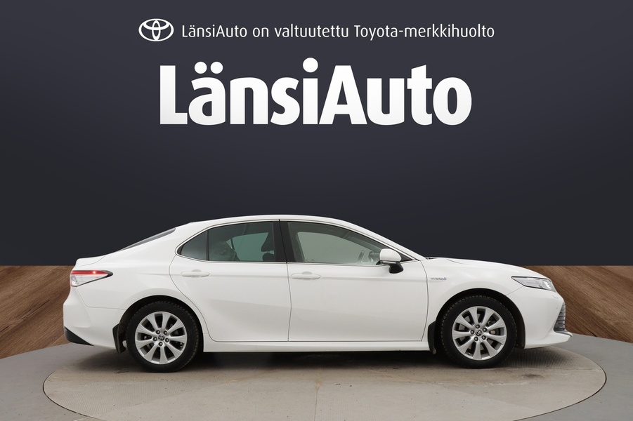 Toyota Camry vaihtoauto