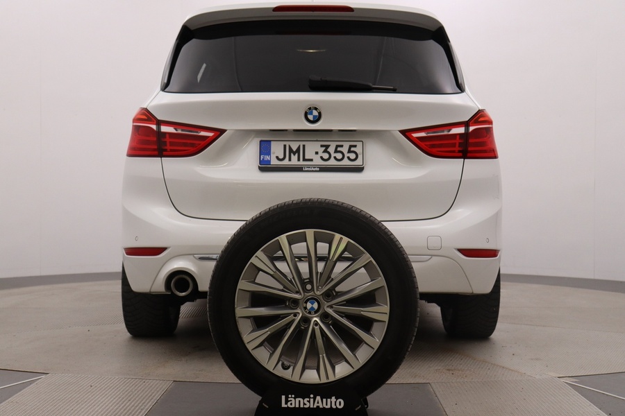 BMW 218 vaihtoauto