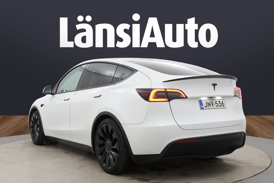 Tesla Model Y vaihtoauto