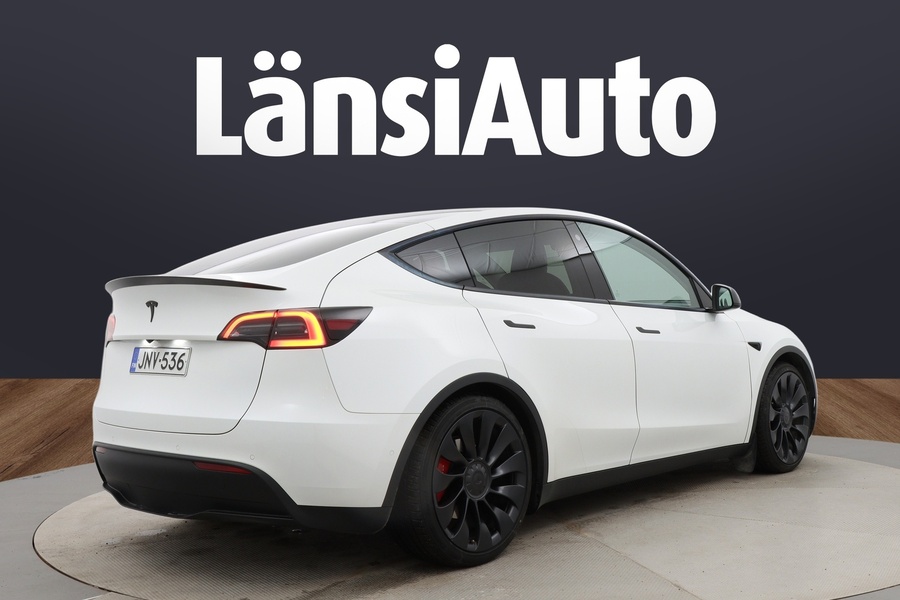 Tesla Model Y vaihtoauto