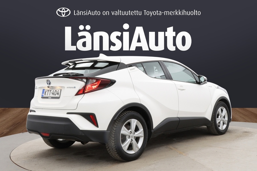 Toyota C-HR vaihtoauto