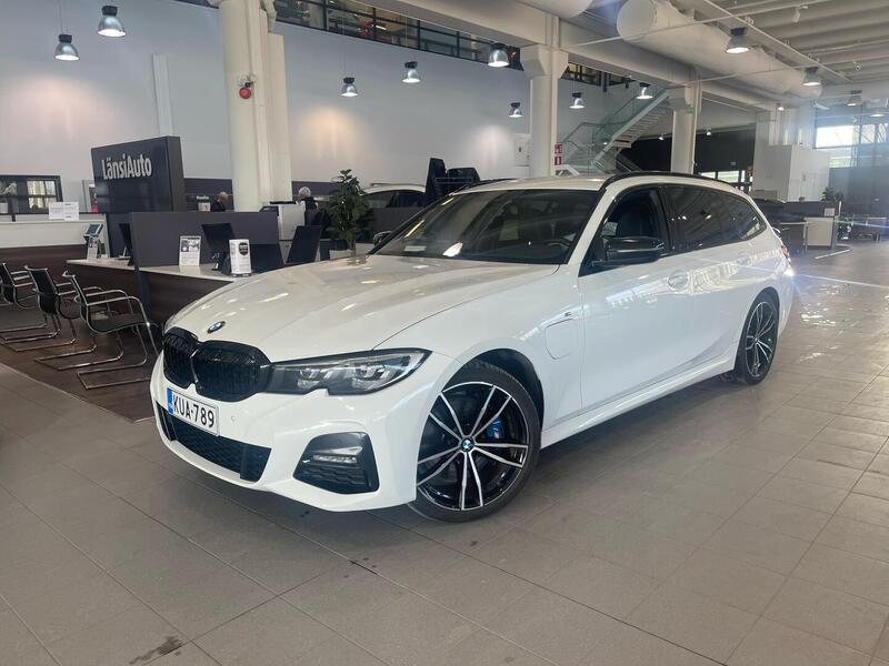 BMW 330 vaihtoauto