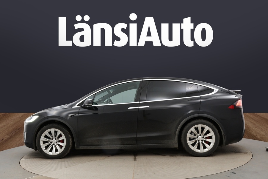 Tesla Model X vaihtoauto