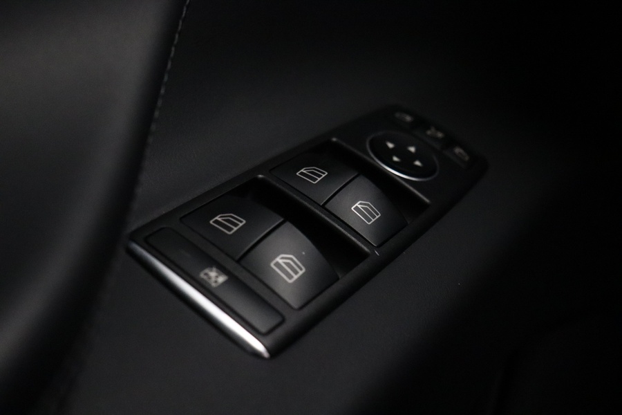 Tesla Model X vaihtoauto