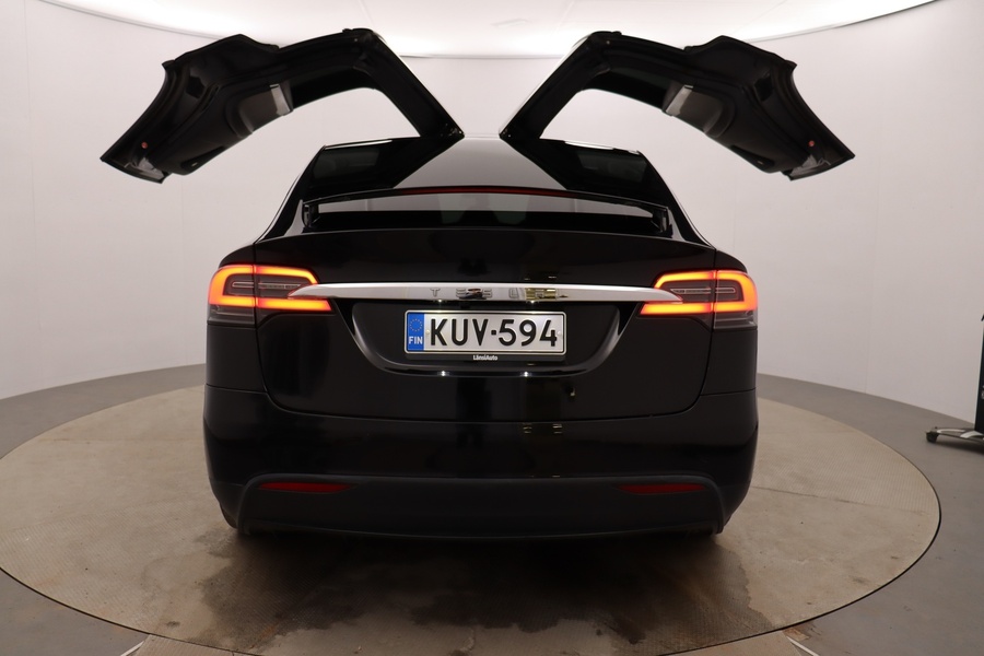 Tesla Model X vaihtoauto