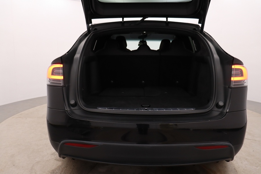 Tesla Model X vaihtoauto