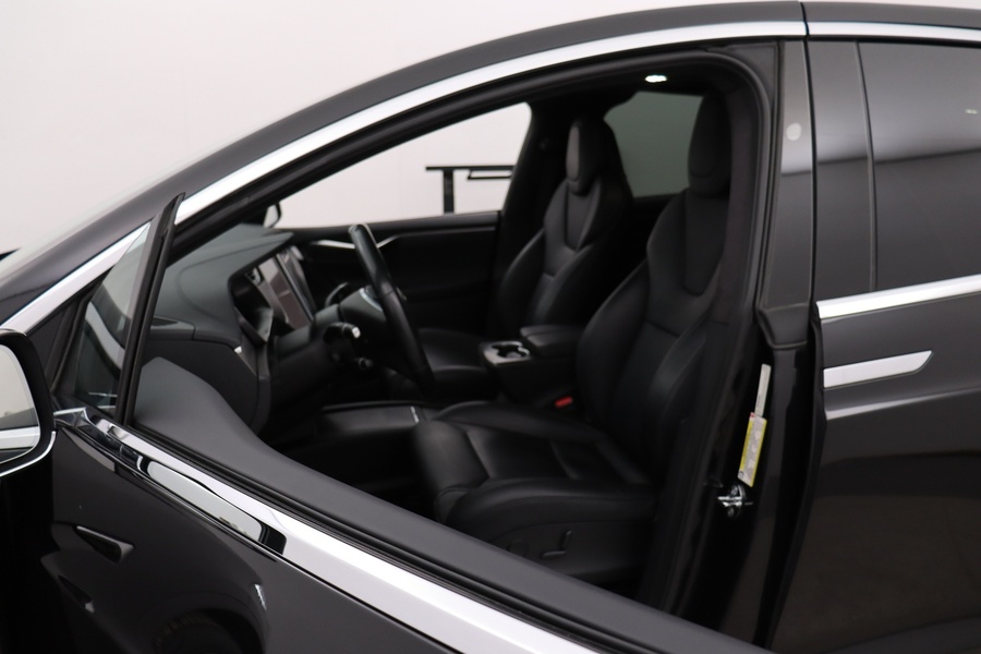 Tesla Model X vaihtoauto