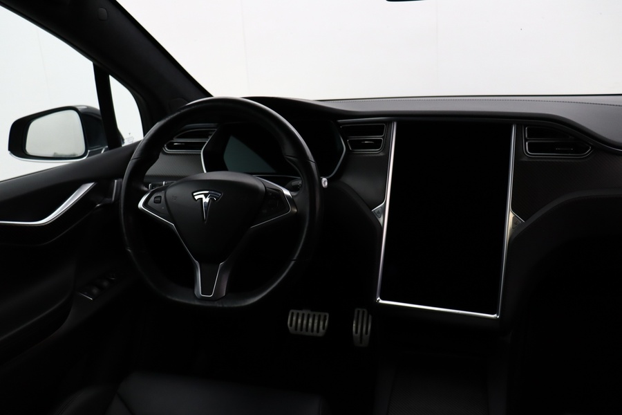 Tesla Model X vaihtoauto