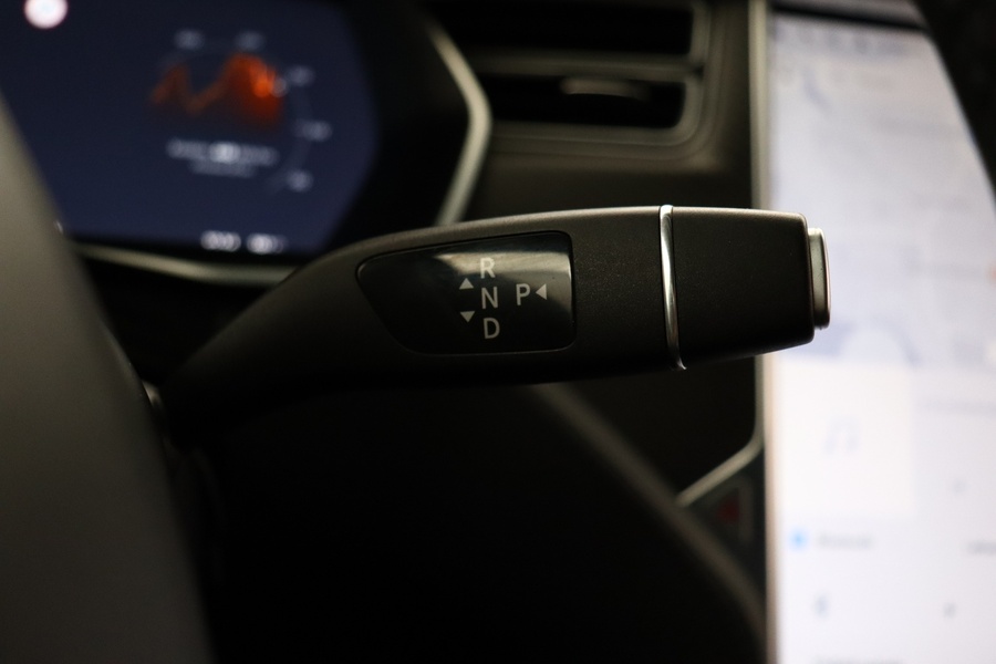 Tesla Model X vaihtoauto