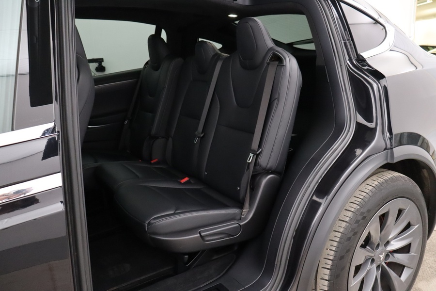 Tesla Model X vaihtoauto