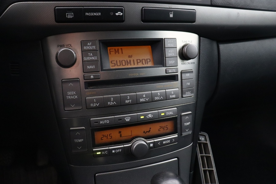 Toyota Avensis vaihtoauto