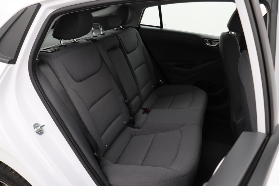 Hyundai IONIQ electric vaihtoauto