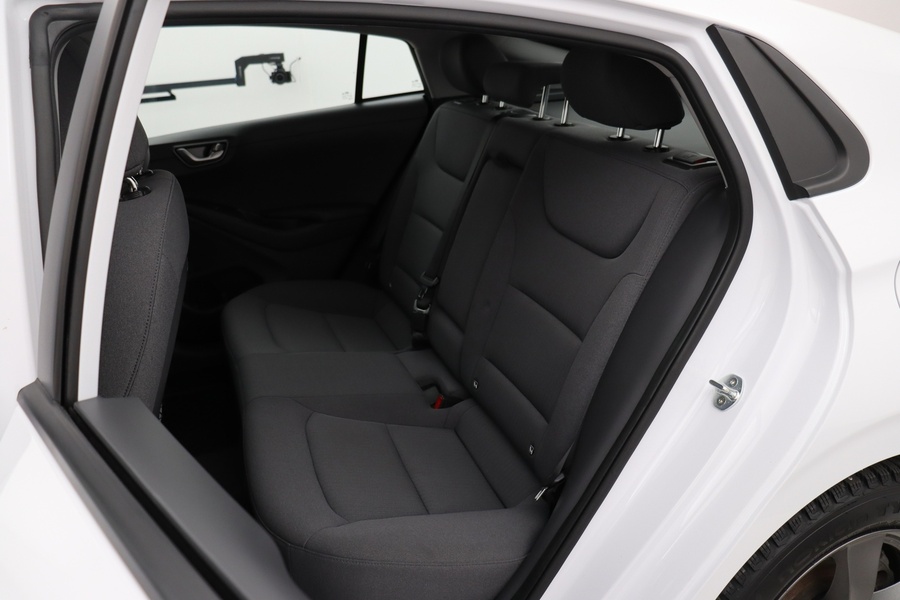 Hyundai IONIQ electric vaihtoauto