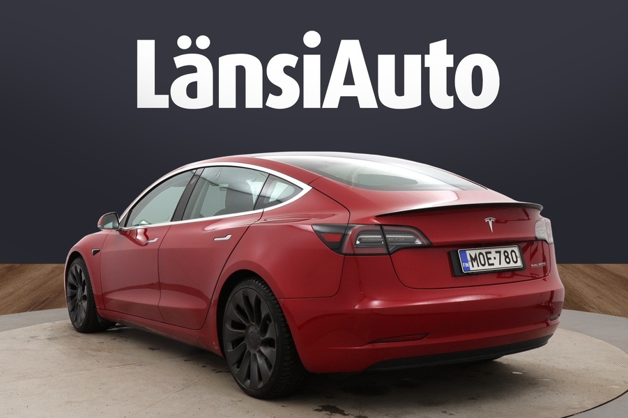 Tesla Model 3 vaihtoauto