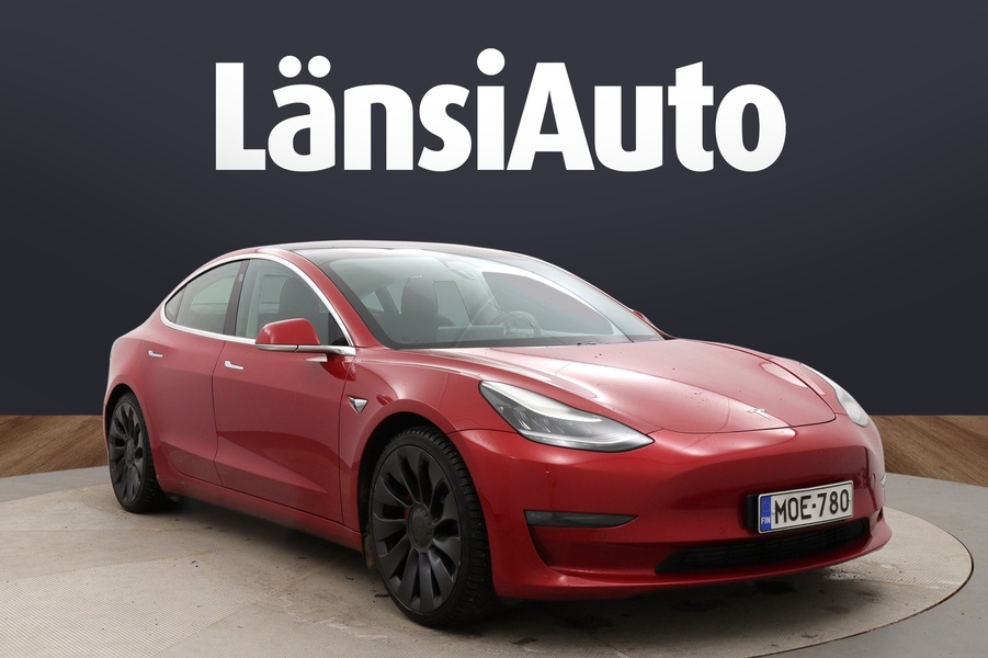 Tesla Model 3 vaihtoauto
