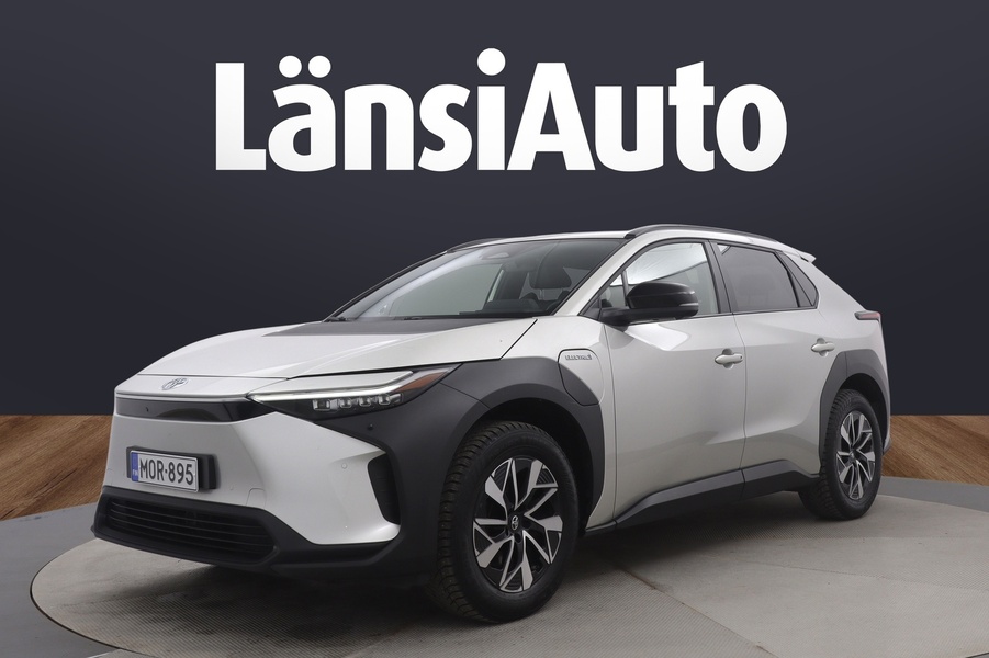 Toyota bZ4X vaihtoauto