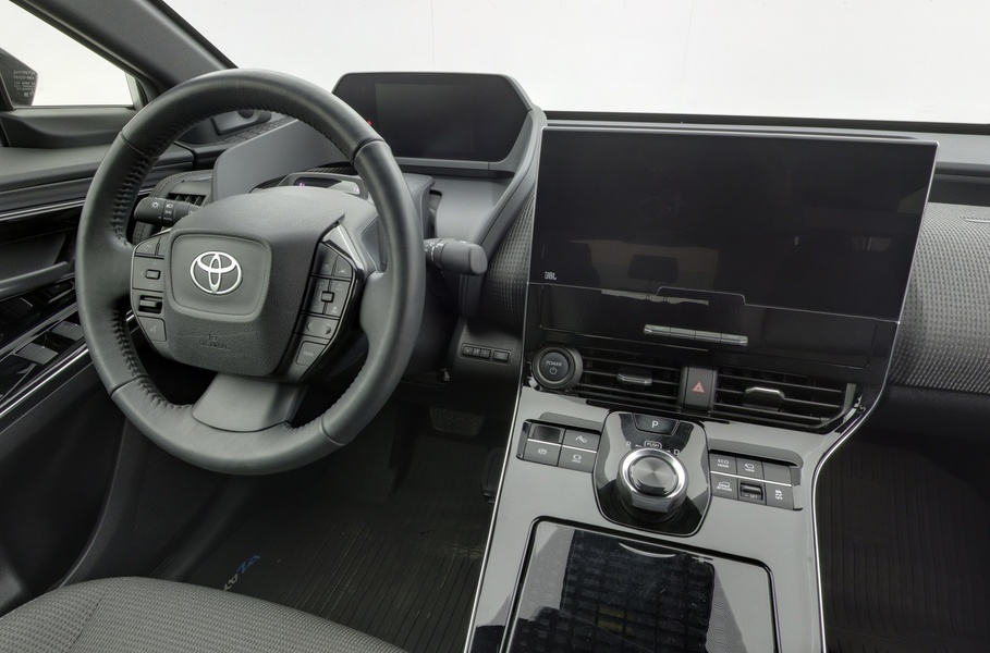 Toyota bZ4X vaihtoauto