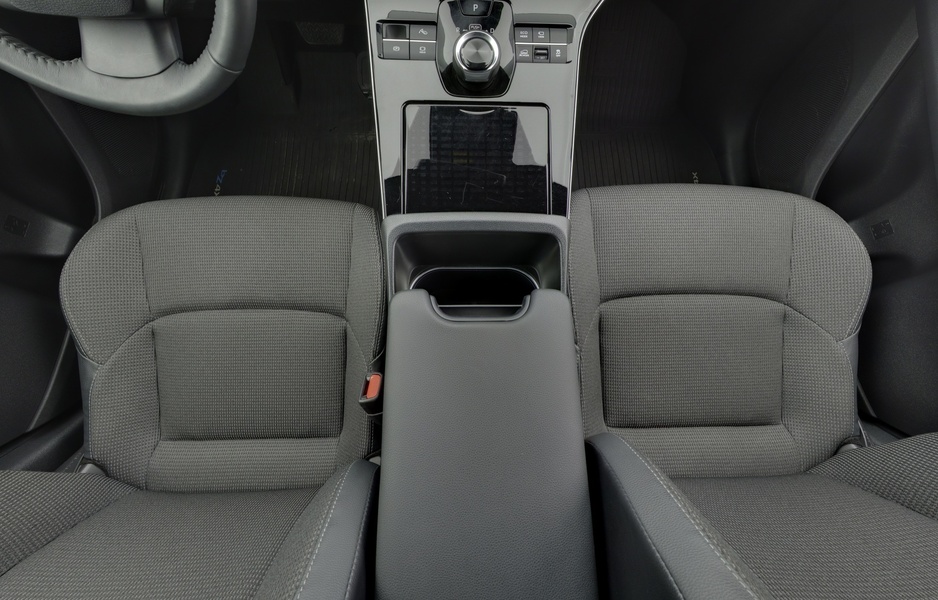 Toyota bZ4X vaihtoauto