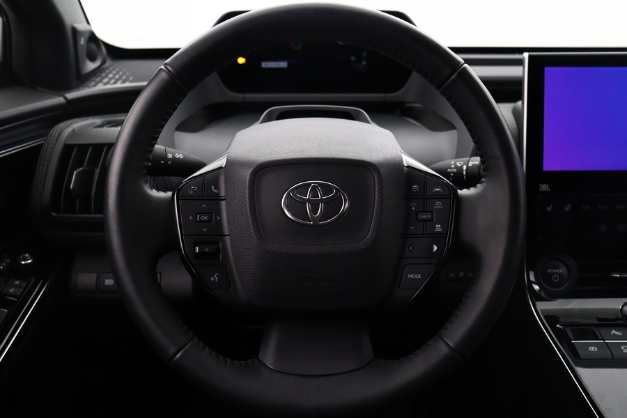 Toyota bZ4X vaihtoauto