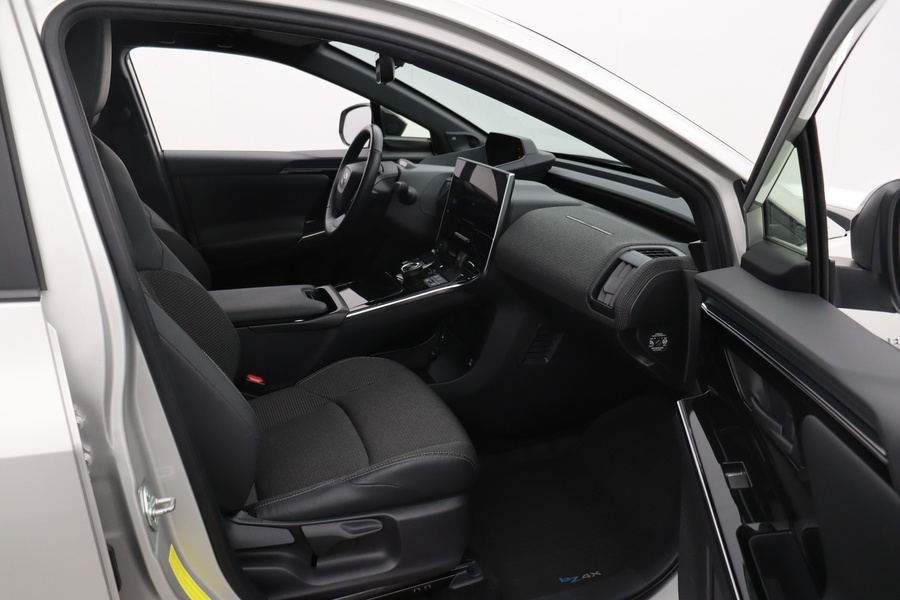 Toyota bZ4X vaihtoauto