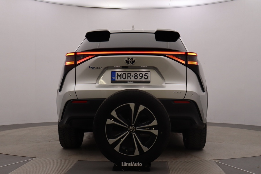 Toyota bZ4X vaihtoauto