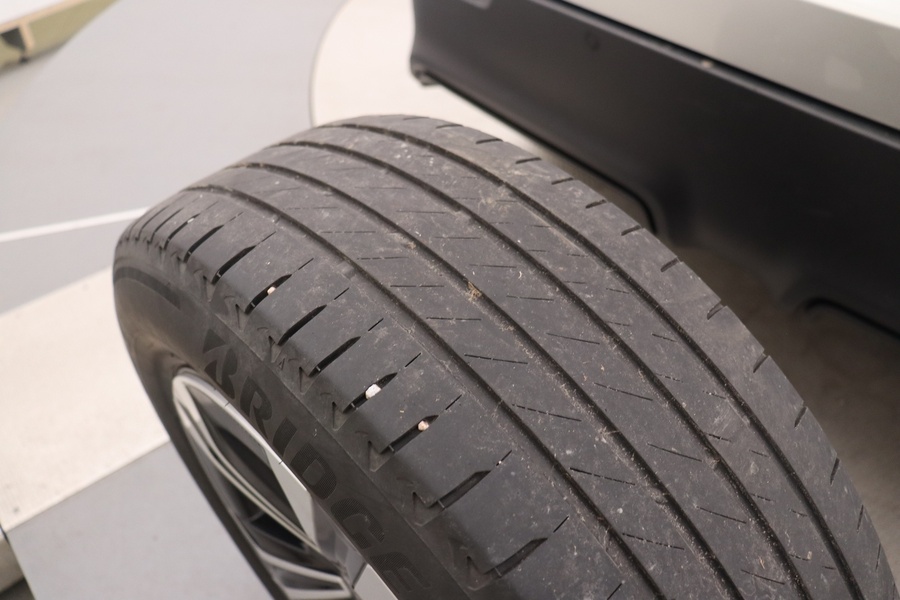 Toyota bZ4X vaihtoauto