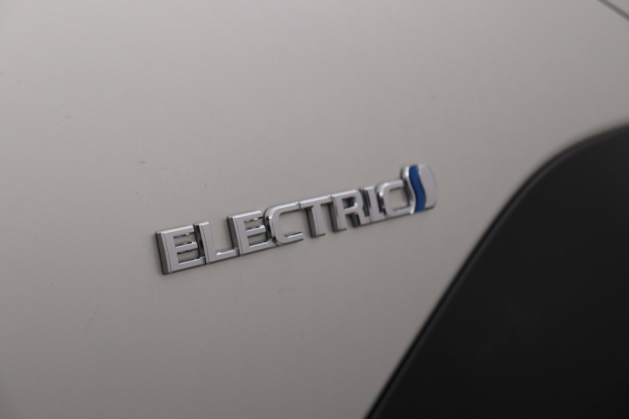 Toyota bZ4X vaihtoauto