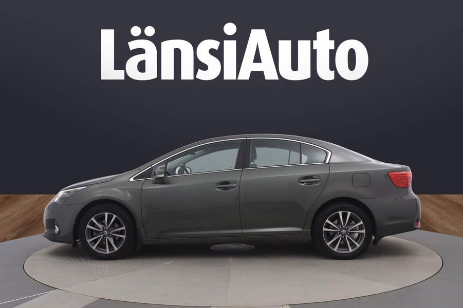 Toyota Avensis vaihtoauto