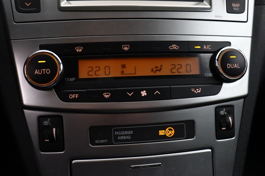 Toyota Avensis vaihtoauto