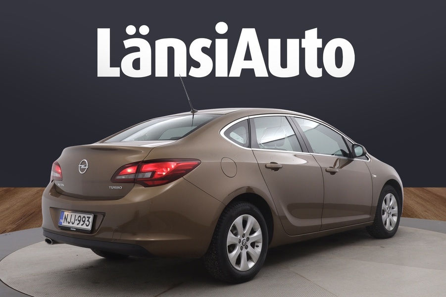 Opel Astra vaihtoauto