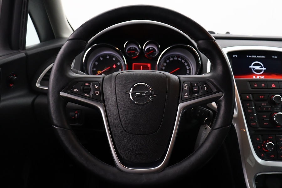 Opel Astra vaihtoauto