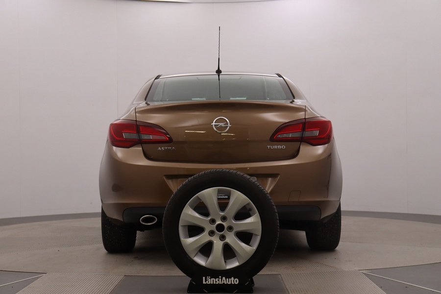 Opel Astra vaihtoauto