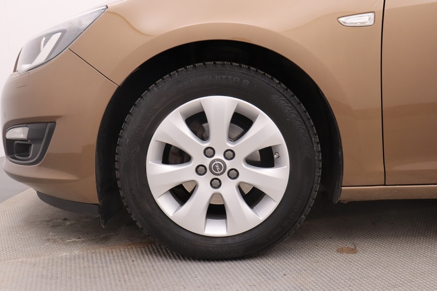 Opel Astra vaihtoauto