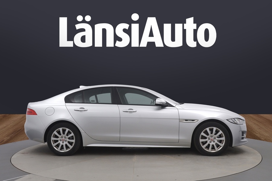 Jaguar XE vaihtoauto