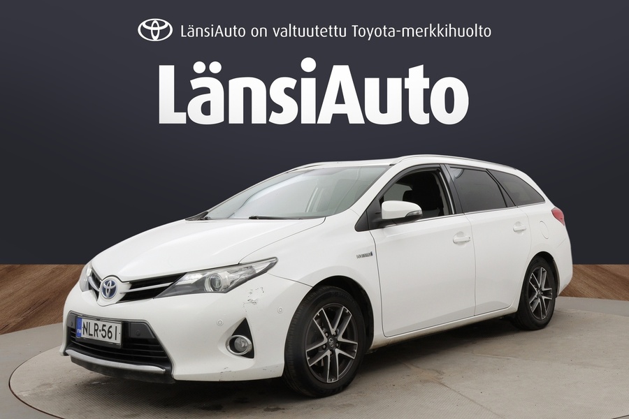 Toyota Auris vaihtoauto