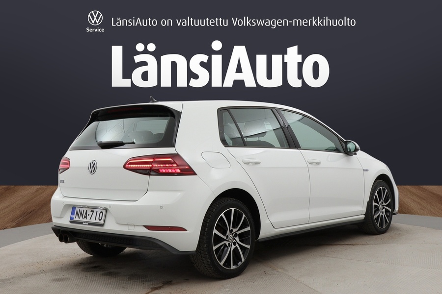 Volkswagen Golf vaihtoauto