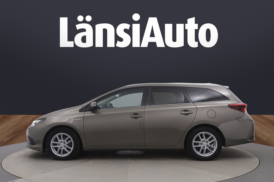 Toyota Auris vaihtoauto