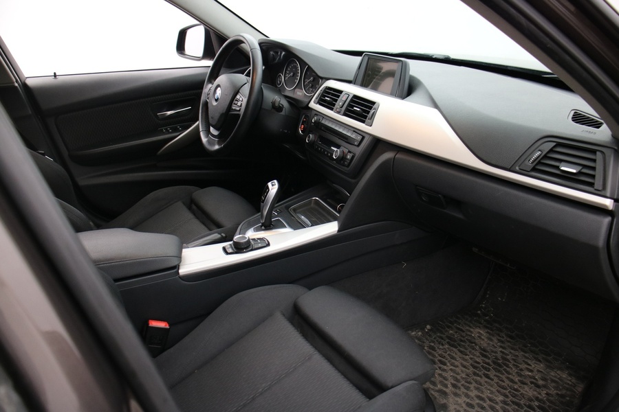 BMW 318 vaihtoauto