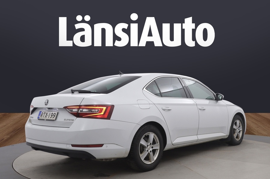 Skoda Superb vaihtoauto