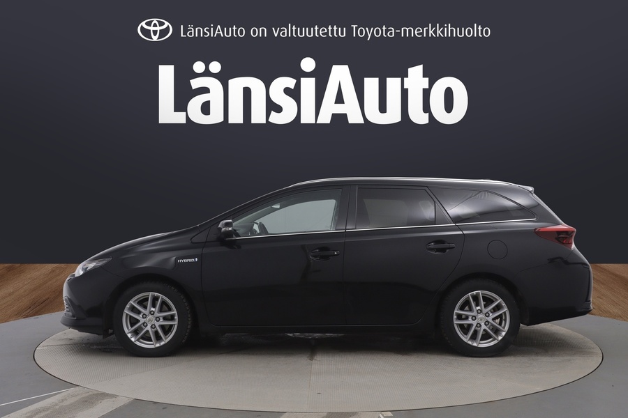 Toyota Auris vaihtoauto